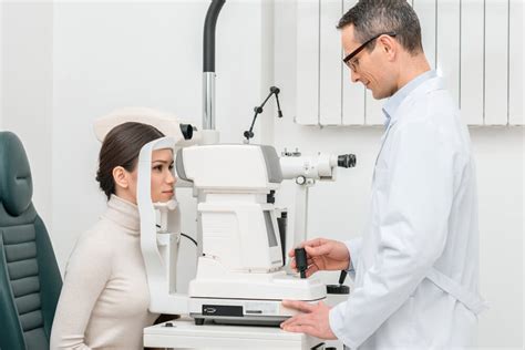 can an eye exam detect a stroke