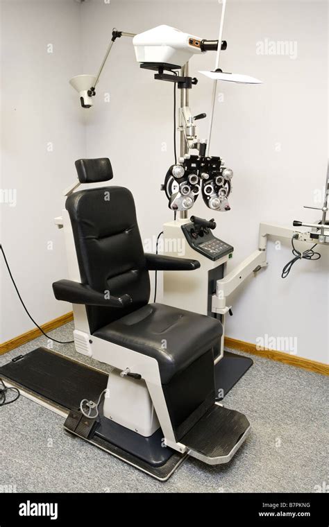 eye exam chair