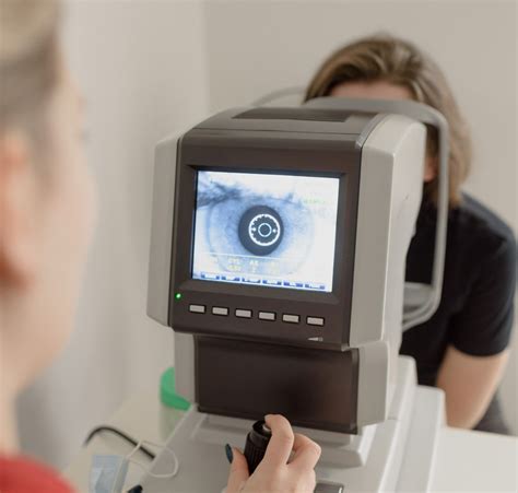 ontario free eye exam